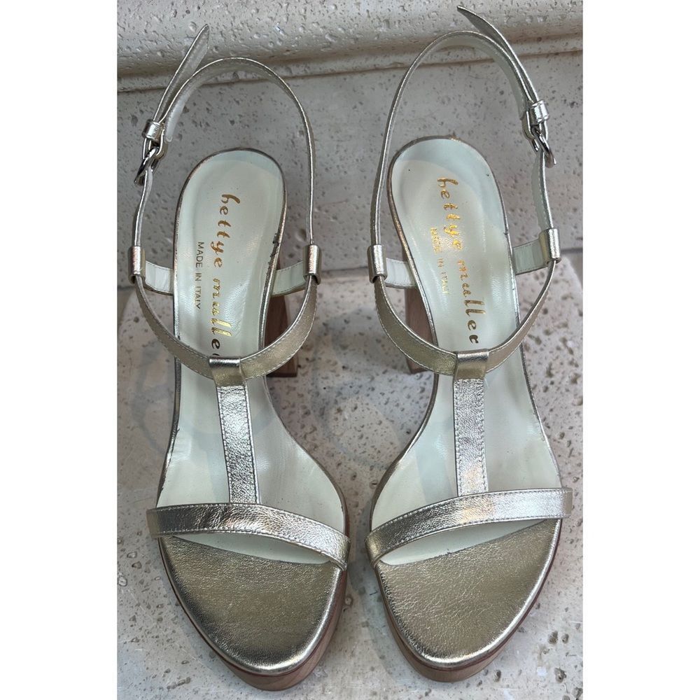 Bettye Muller Gold Leather T-Strap Wooden Platform Sandals Size EU 37 US 6.5 - Picture 2 of 14